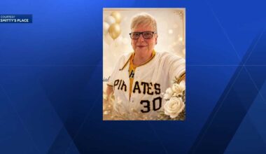 Woman killed in crash near Fort Duquesne Bridge in Pittsburgh