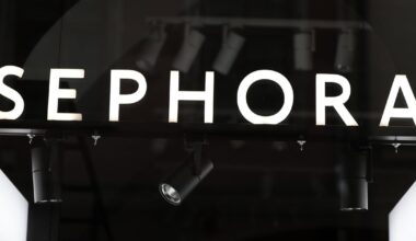 6 teens charged with beating woman inside Pittsburgh Sephora store, causing $30,000 in damages