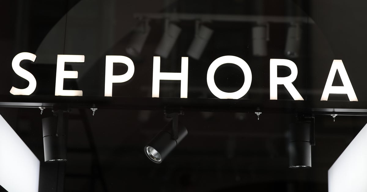 6 teens charged with beating woman inside Pittsburgh Sephora store, causing $30,000 in damages