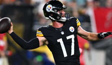 Former Steelers QB signs with Ravens