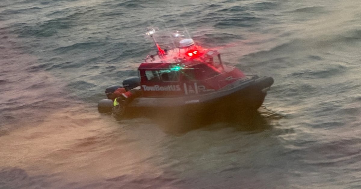 ‘A miracle’: 3 fishermen rescued after boat capsizes in Lake Erie – WSB-TV Channel 2