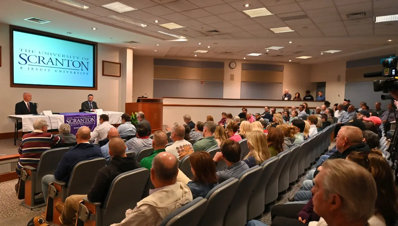 University of Scranton Hosts State Senate Debate (Photos)