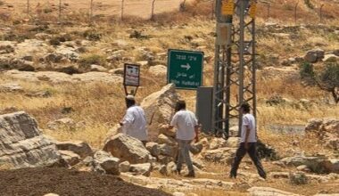 Colonizers Chase Schoolchildren Near Bethlehem |