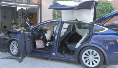 Driver on the run after hitting patrol car and crashing into a West Philadelphia apartment, police say