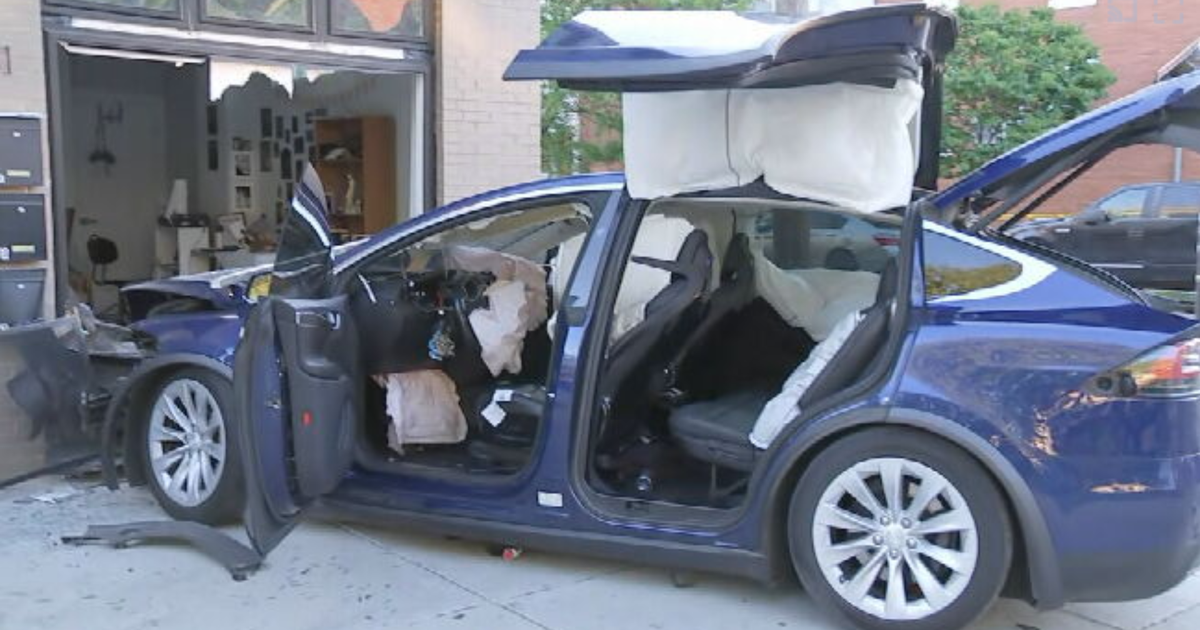 Driver on the run after hitting patrol car and crashing into a West Philadelphia apartment, police say