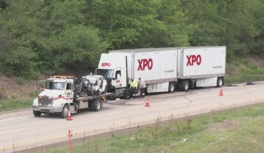 Driver killed after crashing head-on into tractor-trailer on I-70 in Washington County