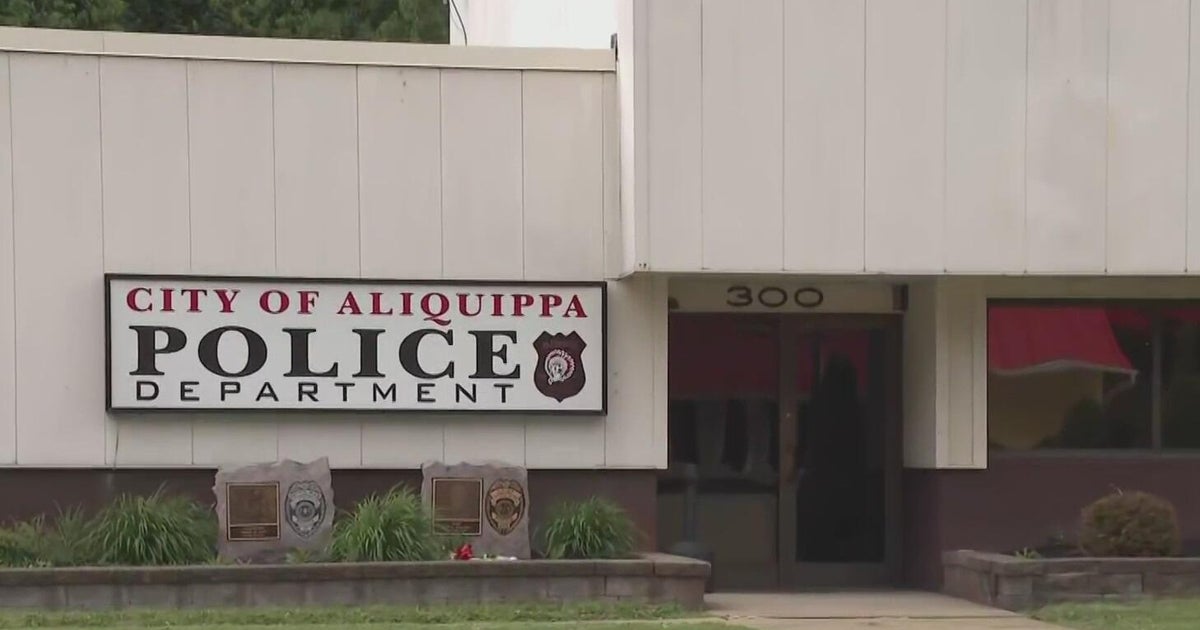 Aliquippa police officer overdoses on fentanyl while destroying drugs in evidence room