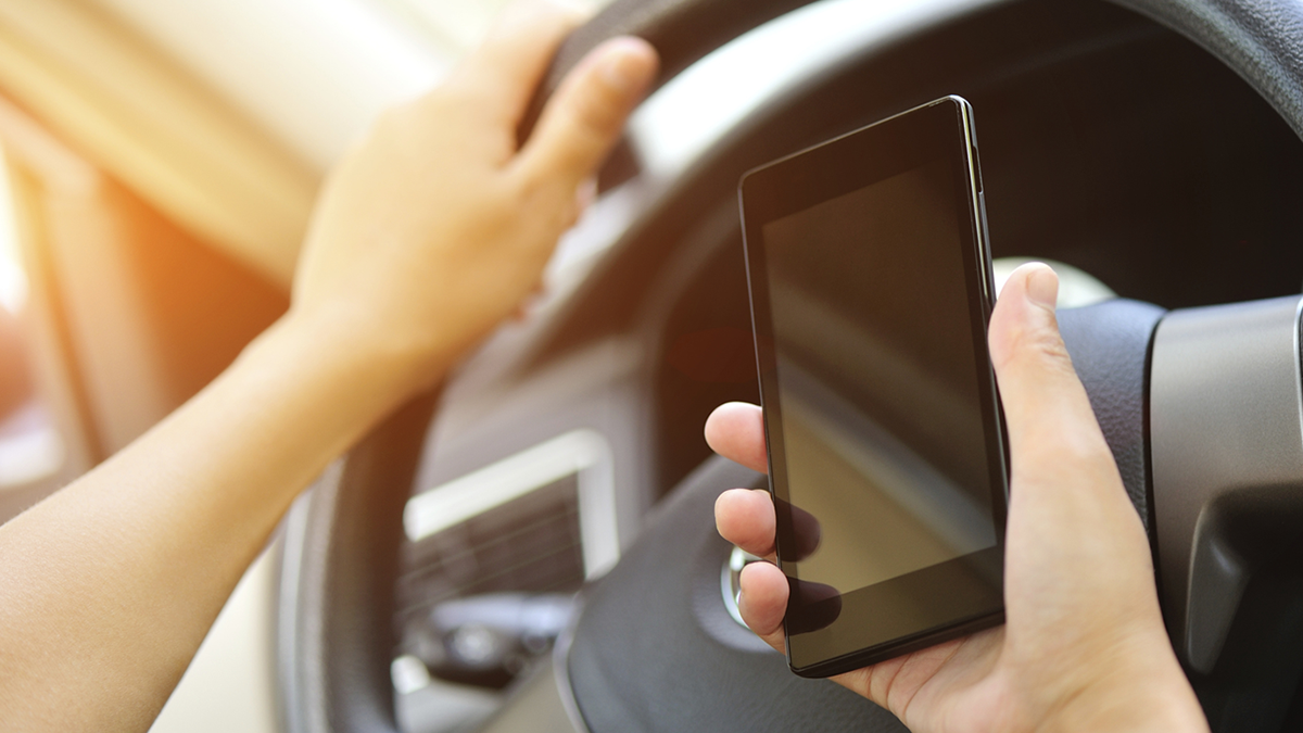 Pennsylvania police can cite drivers who pick up their phones