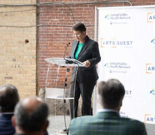 ArtsQuest hosts brick-breaking on new venue – Times News Online