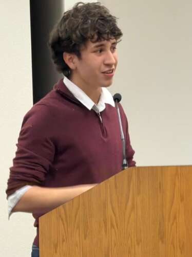 Emmaus High School students express concerns at May 11 EPSD meeting – Lehigh Valley Press