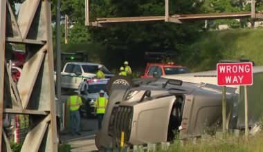 Tractor-trailer crash delays traffic on Pennsylvania Turnpike