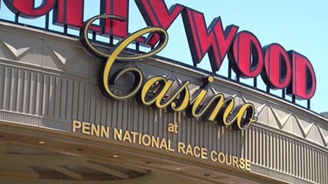 Woman with lifetime ban at Pennsylvania casinos hits jackpot, gets kicked out
