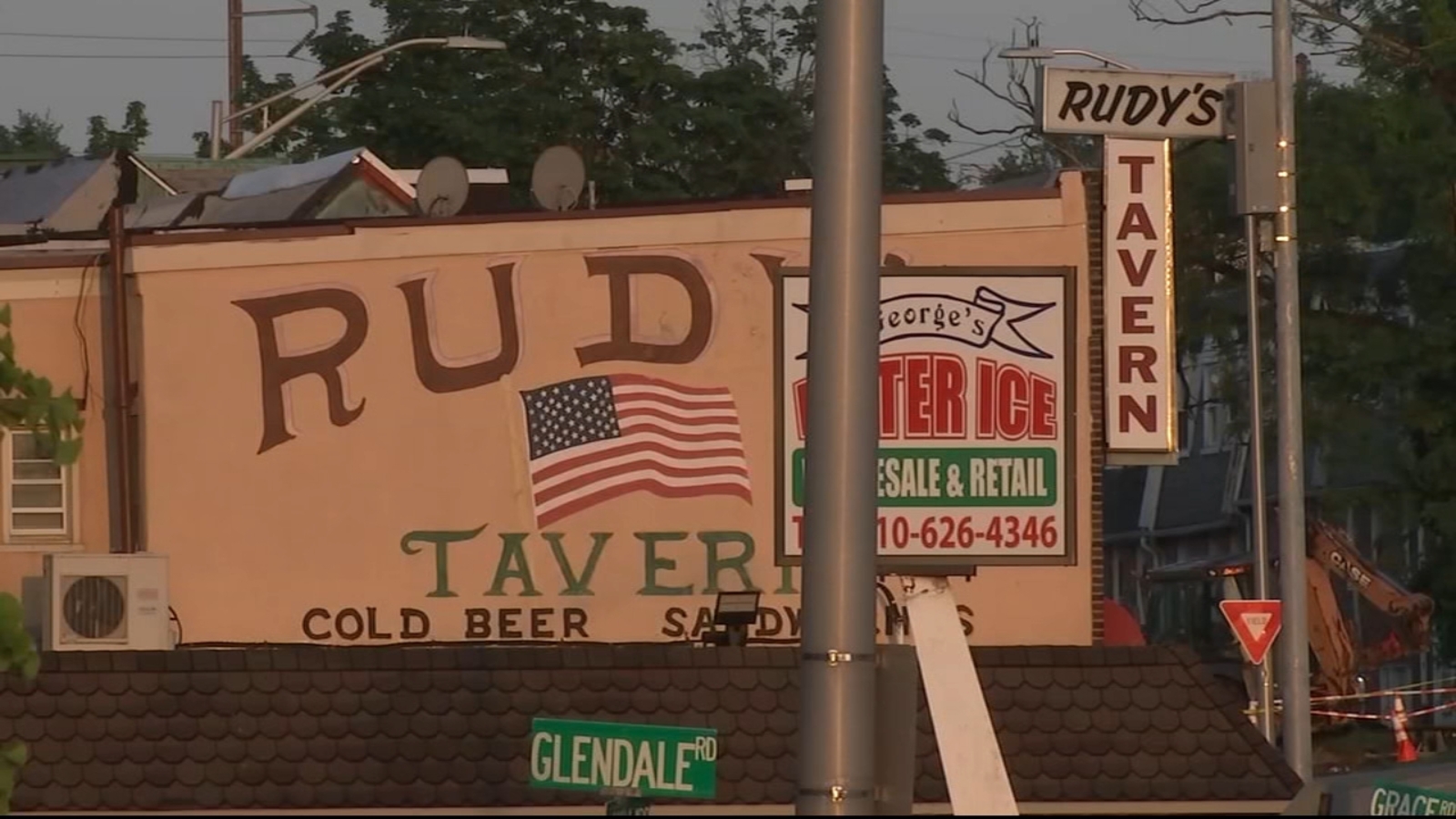 1 dead, multiple injured after shooting at Rudy's Tavern in Upper Darby Township, Delaware County