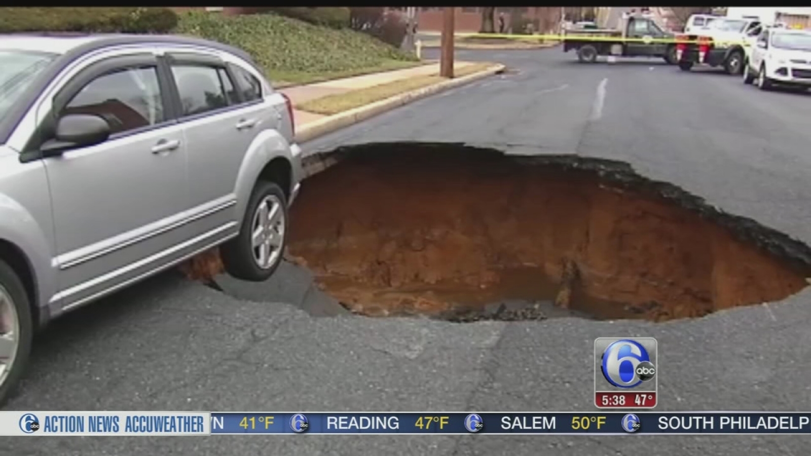 Giant sinkhole opens in Reading, Pa. street