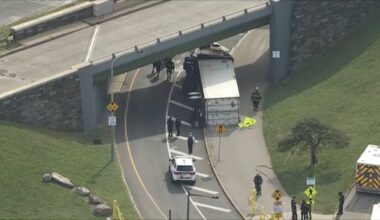 Tractor trailer overturns near Philadelphia Museum of Art – NBC10 Philadelphia