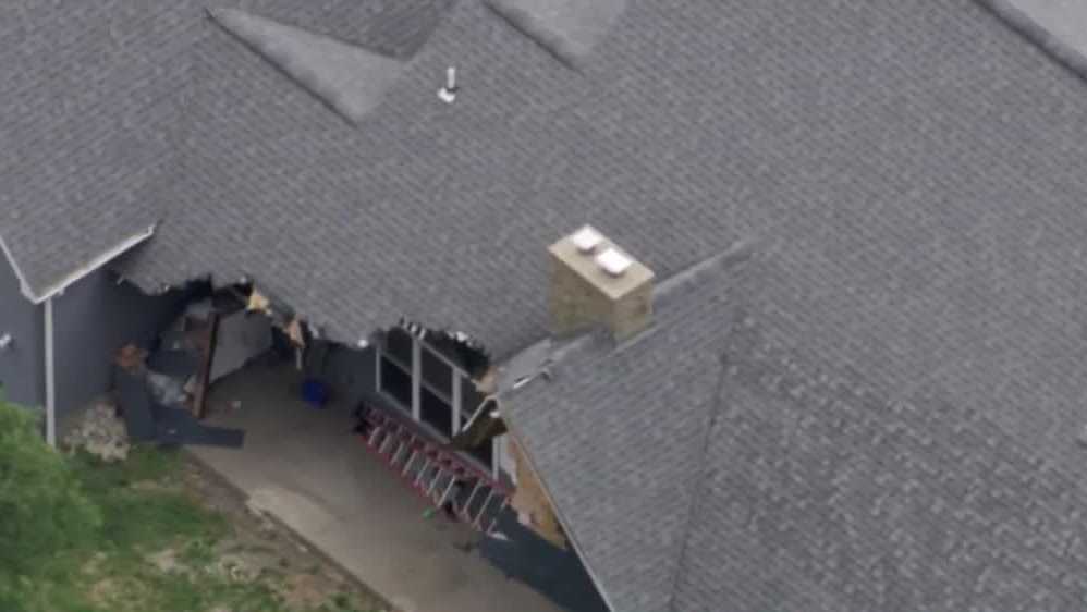 Pennsylvania man charged in backhoe home damage case