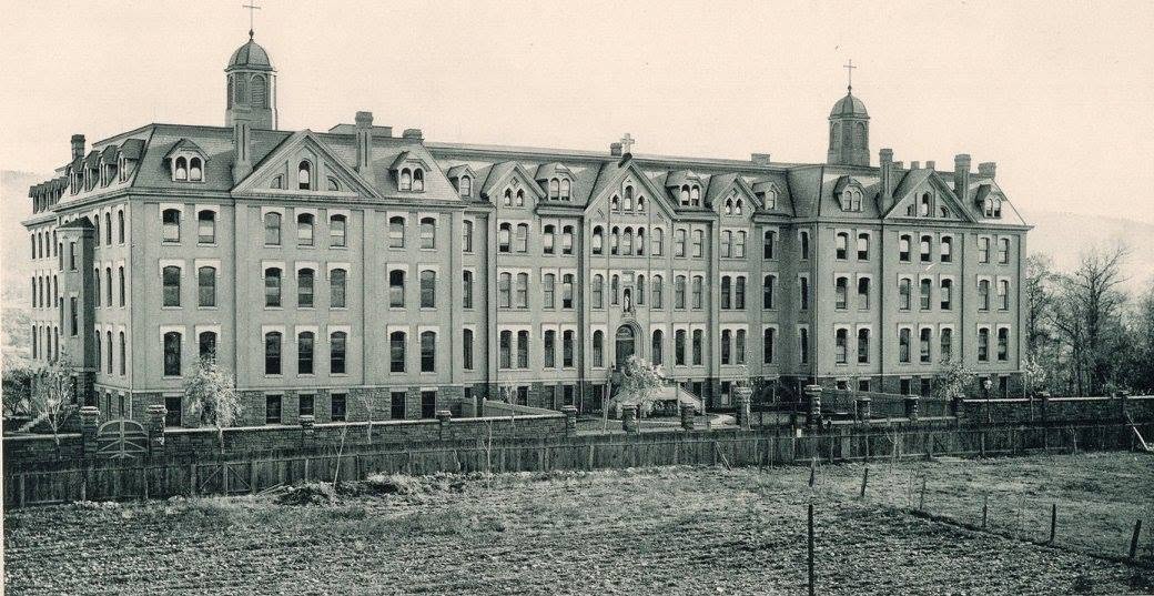 A 1896 photograph of St. Ann’s Academy on South Meade...