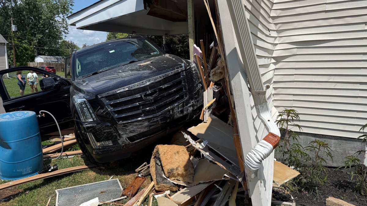 3 teens arrested after SUV crashes into Bucks County home: Police – NBC10 Philadelphia