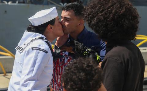 USS Lake Erie returns home after 11 months at sea