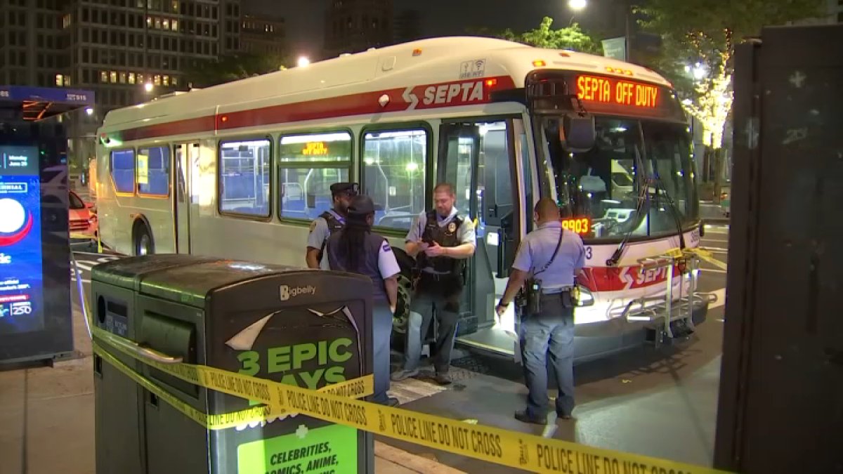 Man stabbed during fight on SEPTA bus in Center City – NBC10 Philadelphia