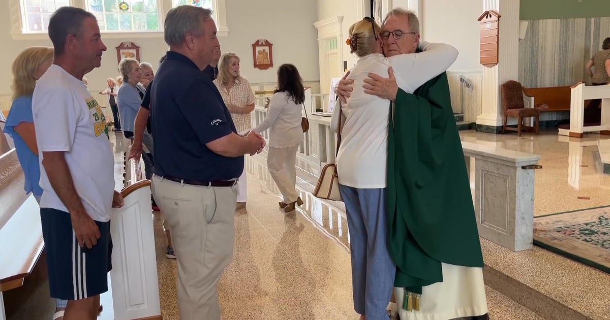 St. Dorothy Parish in Drexel Hill, Pennsylvania, says goodbye to Father Murphy after 38 years