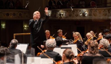 Pittsburgh Symphony Orchestra renews music director Manfred Honeck's contract through 2032-2033 season