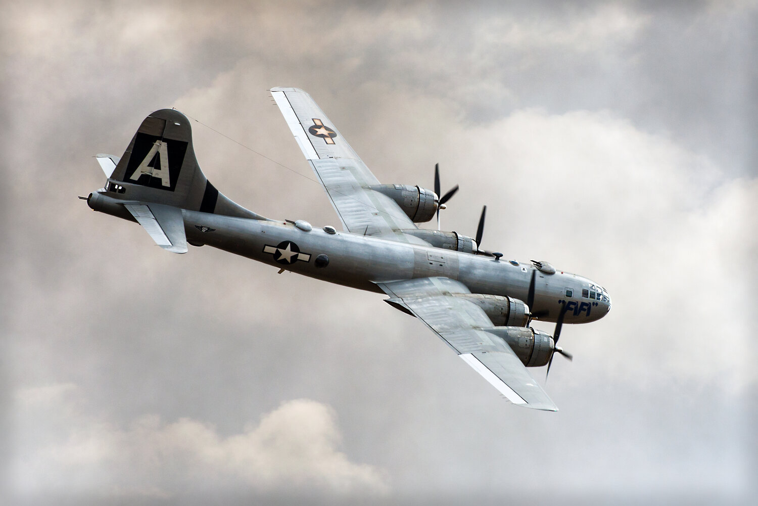 WWII aircraft land in Scranton/Wilkes-Barre