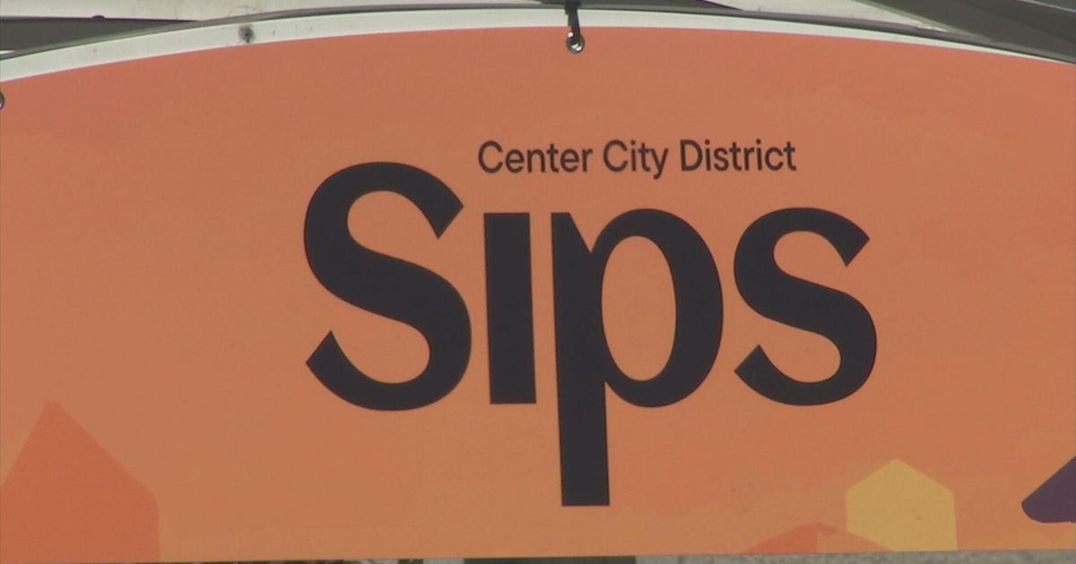 Hundreds pack Philadelphia bars and restaurants as Center City Sips returns for 22nd season