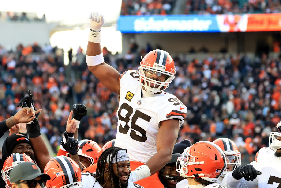 Myles Garrett is coming to Philadelphia this season as a member of the Rams
