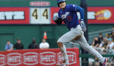 Shohei Ohtani Suddenly Leaves Game vs. Pittsburgh Pirates With Knee Injury