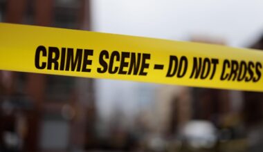 3 officers wounded, suspect dead in Philadelphia shooting