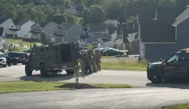 Residents to avoid area due to 'heavy police presence' in Jefferson Hills