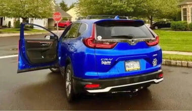 Philadelphia Woman Offers Cash and Homemade Treats To Find Stolen SUV