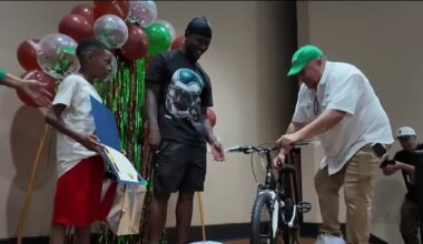 Eagles’ Andrew Mukuba shares special night with Philly foster kids – NBC10 Philadelphia