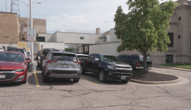 First reading of Eau Claire City Hall paid parking ordinance amendment Tuesday