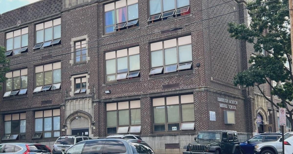Police: 22-year-old man arrested after allegedly hitting a middle school principal several times | Allentown Area