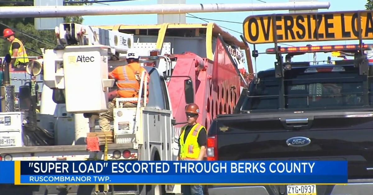 'Super load" construction equipment makes slow trek through Berks County | Berks Regional News