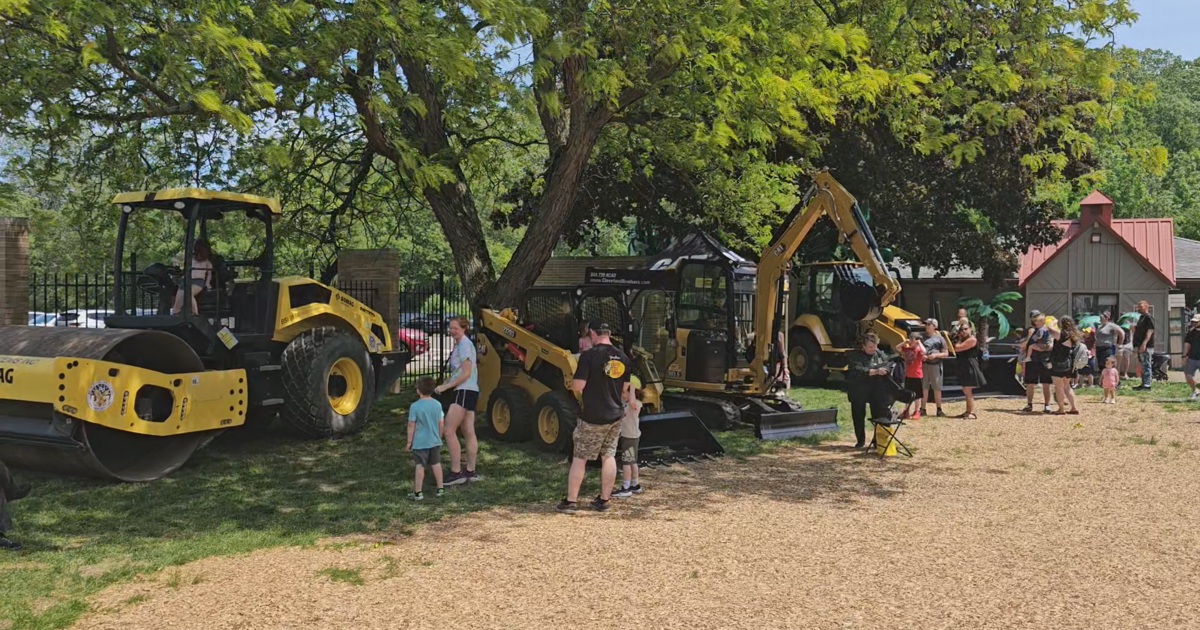 Children Enjoy Big Equipment Day at Erie Zoo | Local News