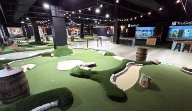 Lehigh Valley entertainment and dining venue expands with mini golf, arcade and 2nd bar | Bethlehem Area