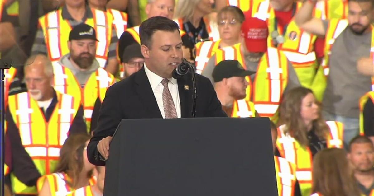 Trump rallies behind incumbent Republican Ryan Mackenzie during visit to Mack Trucks | Allentown Area