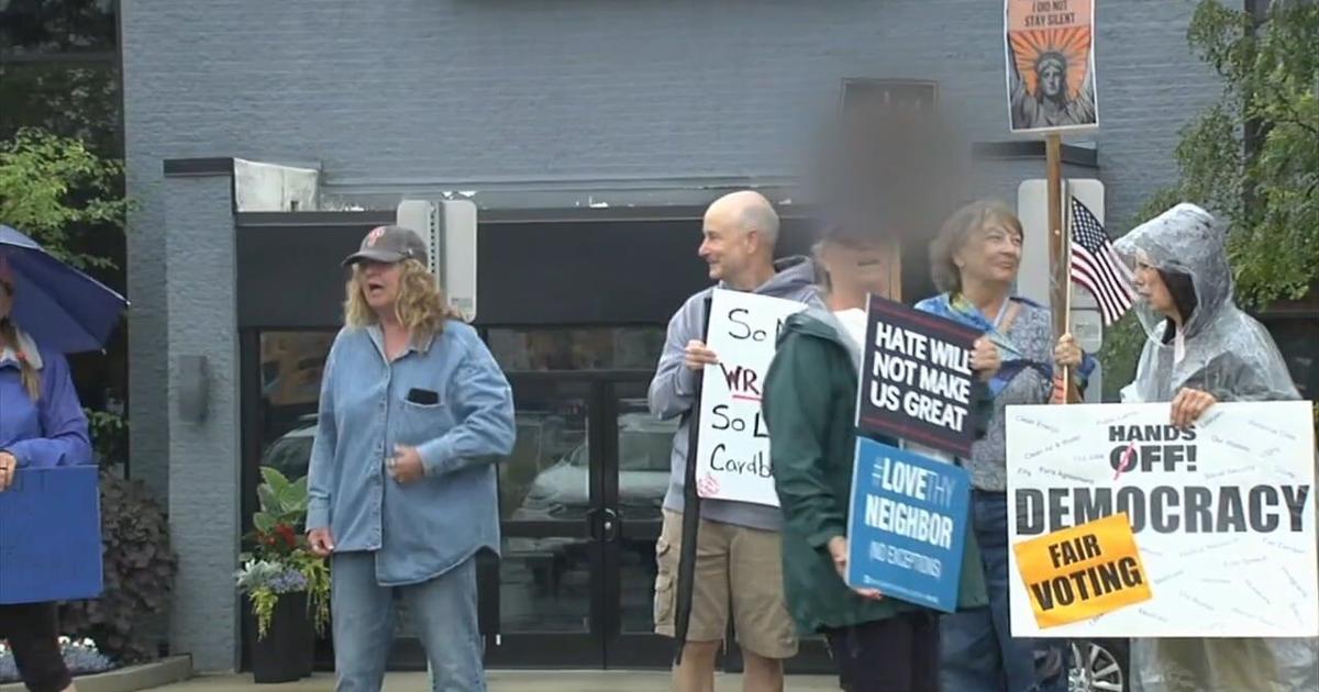 ‘People have to stand up and say no’: Protesters call for change as Trump visits Mack Trucks facility | Western Lehigh County