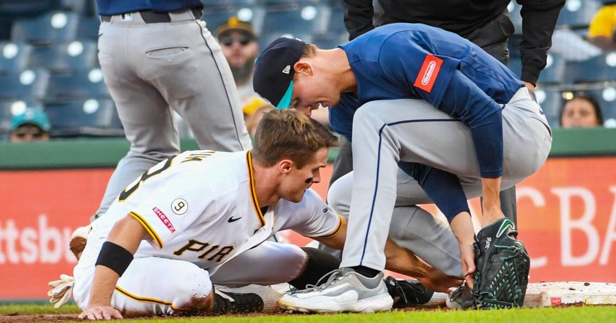 Photos: Mariners take on Pirates in Pittsburgh | Mariners