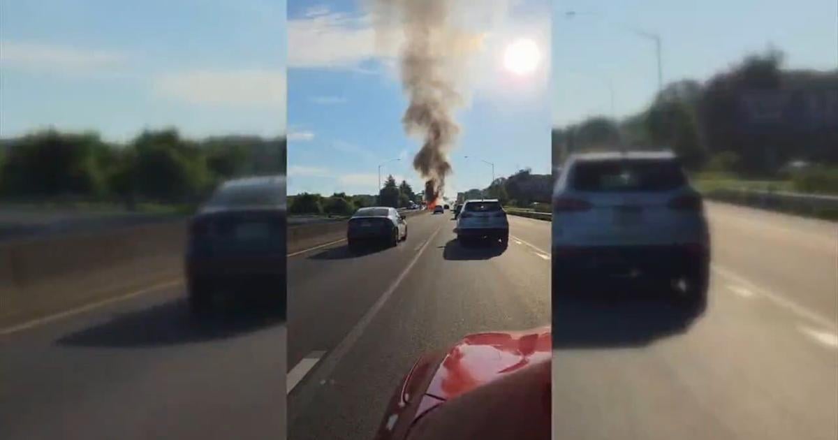 2 car fires back up traffic at Route 22 westbound during morning commute | Lehigh Valley Regional News