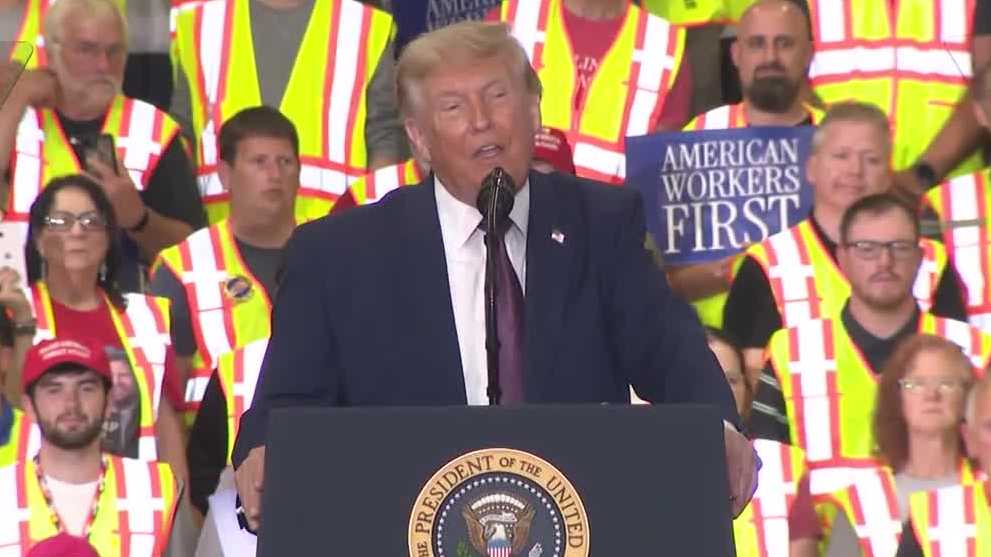 President Trump visits Pennsylvania to talk economy as midterms loom
