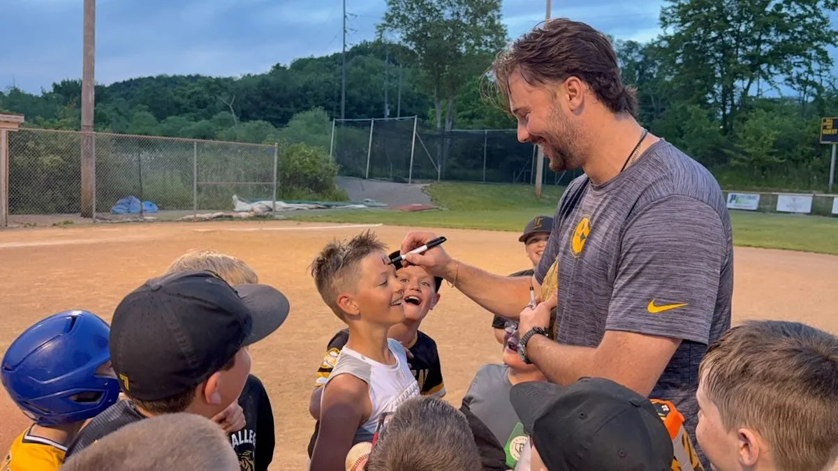 Paul Skenes, a Sharpie and the most famous forehead in Pittsburgh