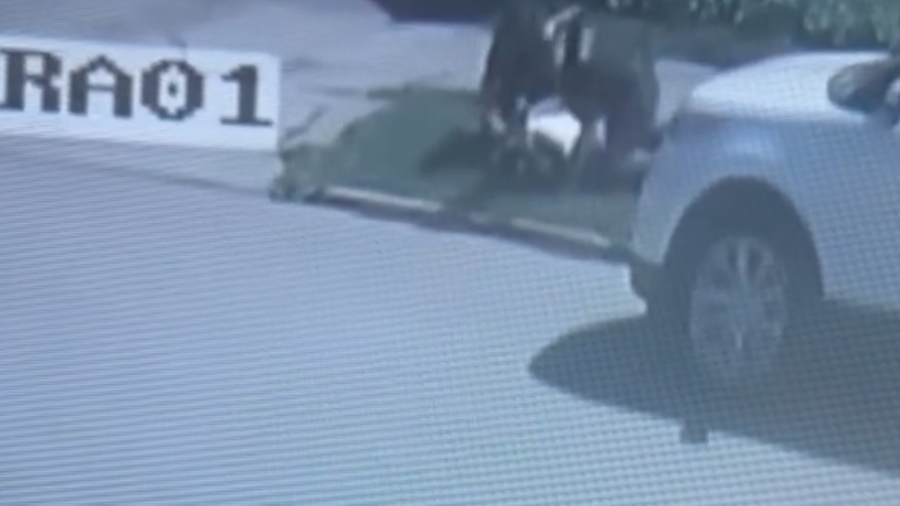 Erie police investigating video showing officers striking suspect following pursuit