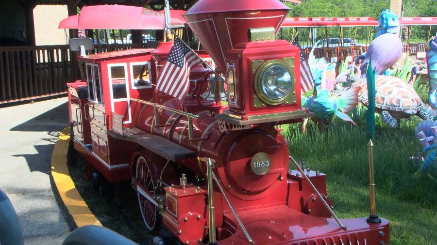 Erie Zoo’s new electric train first of its kind in PA