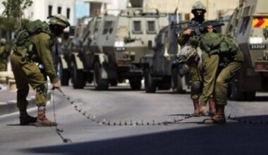 Israeli Enemy Sets Up Military Checkpoint West of Bethlehem, Issues Order to Seize Dozens of Dunams East of Tubas