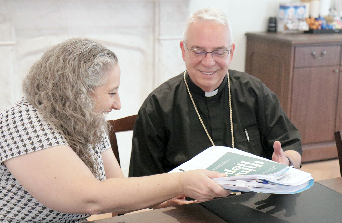 Archbishop Pérez Receives First Documents Tracing Maria Middleton’s Path to Holiness