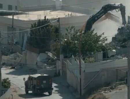 Israeli Forces Demolish Workshop Near Bethlehem |